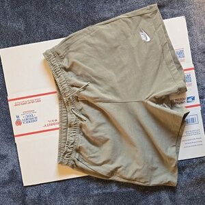 Nike women's green short